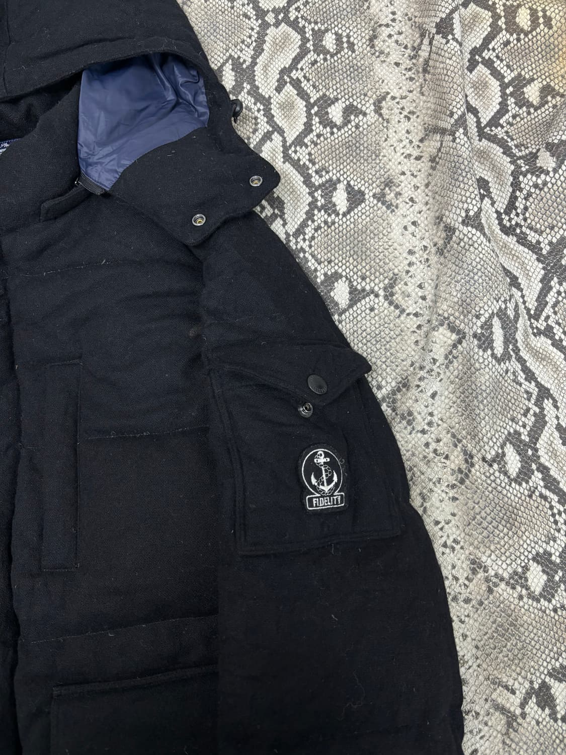 Y2K Mood Patch Detail Black Padding 상품이미지3