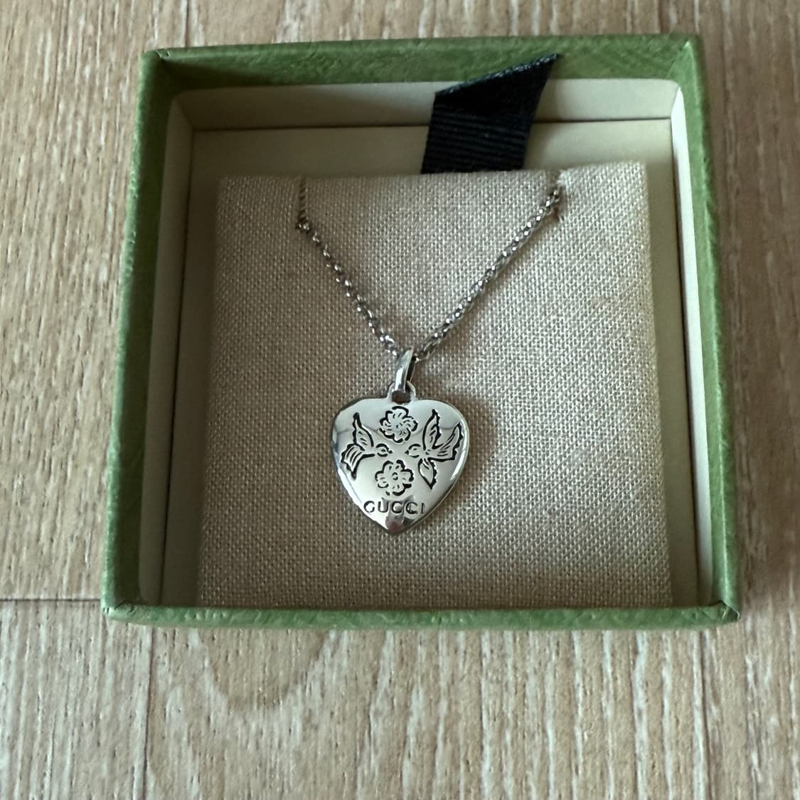 구찌 블라인드 포 러브 목걸이 상품이미지1