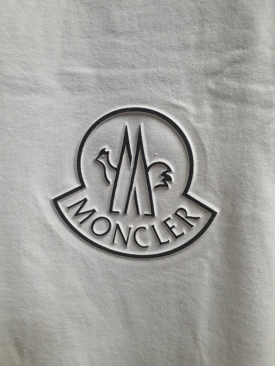 몽클레어 빅로고 반팔 티셔츠  상품이미지2