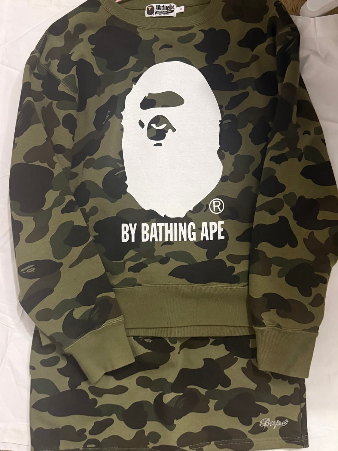 베이프 맨투맨&스커트 세트 상품이미지2