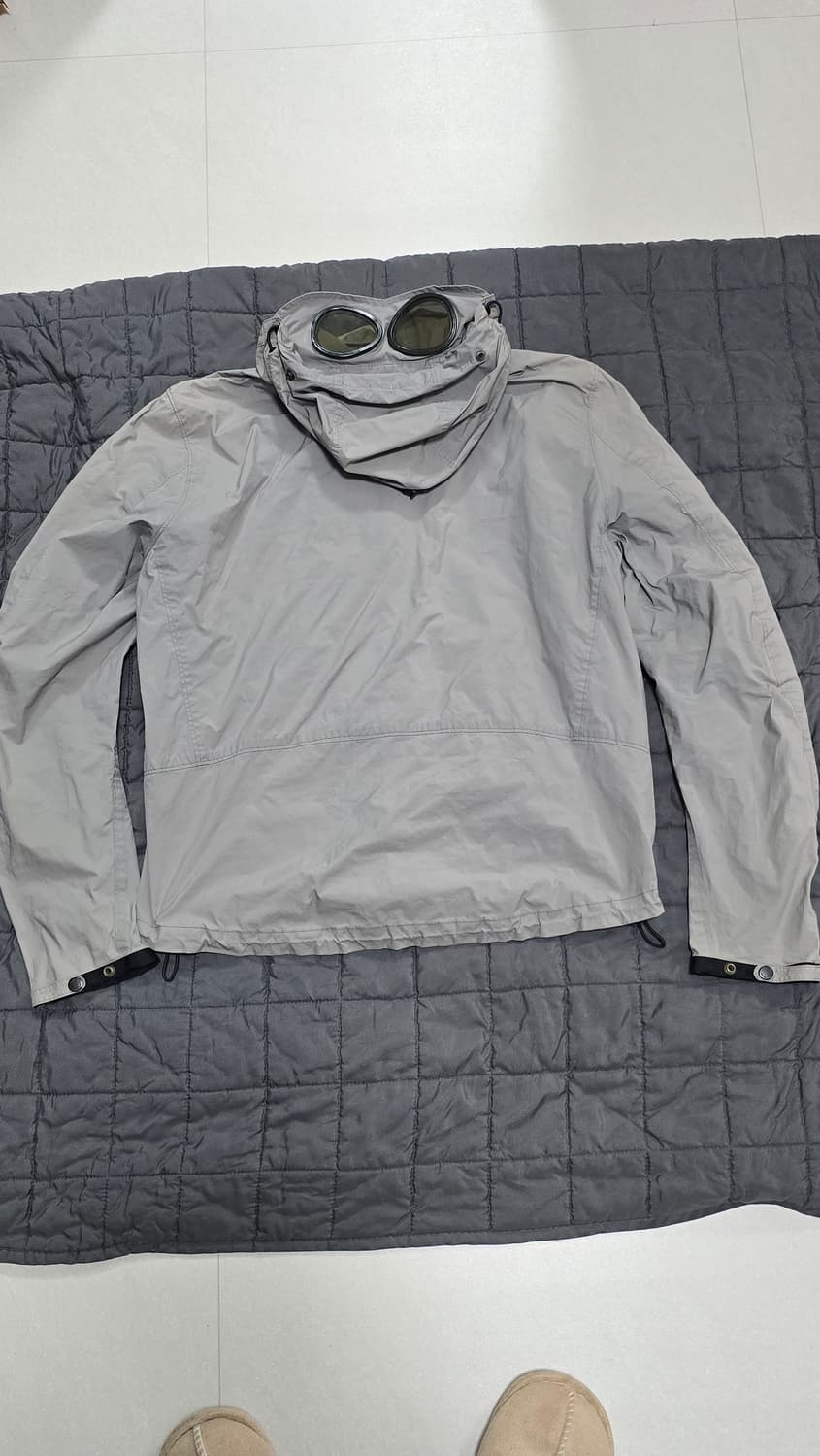 정품 cp컴퍼니 고글 후드 와펜 렌즈 그레이 바람막이 상품이미지8