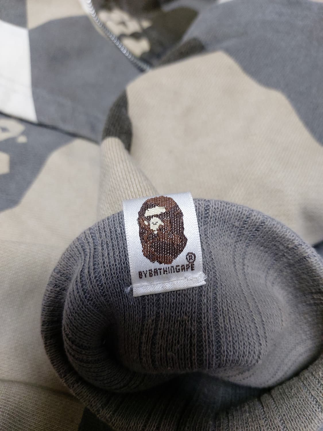 베이프 레이어드 라인 카모 샤크 후드집업(M) 상품이미지6