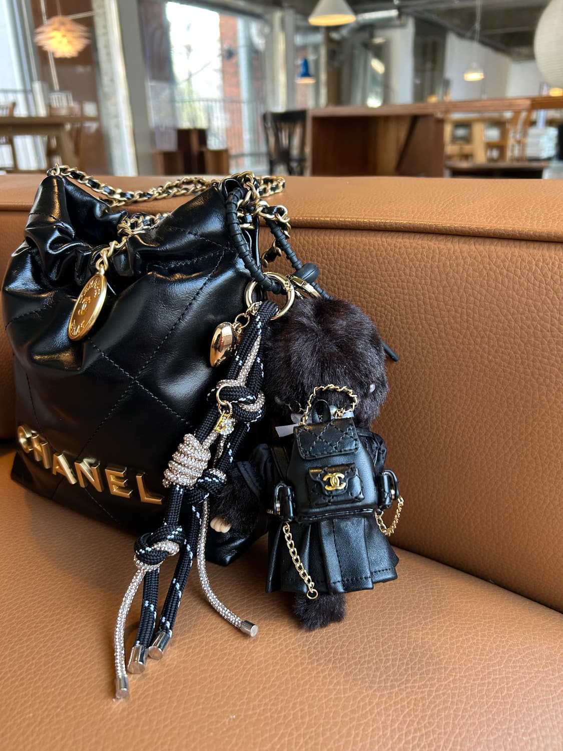 (20)정품몬치치🖤💛  블랙+골드 커스텀키링 상품이미지3