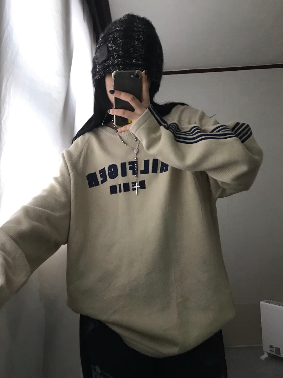 타미힐피거 베이지 오버핏 니트 상품이미지1