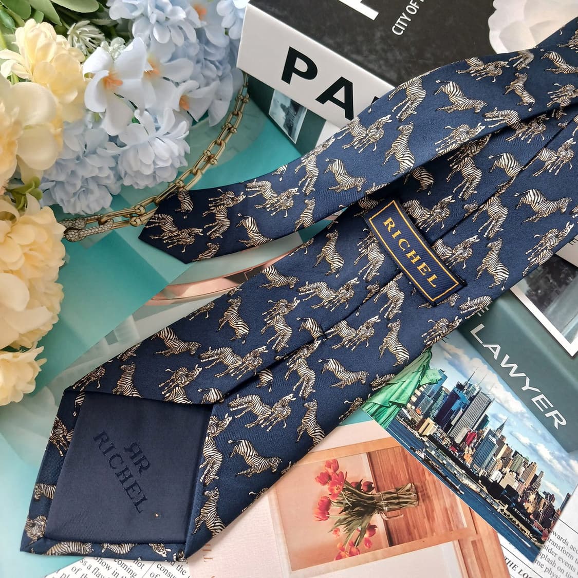 리첼 실크 네이비 얼룩말 모티브 넥타이 9.2cm A+등급 G17
 상품이미지5