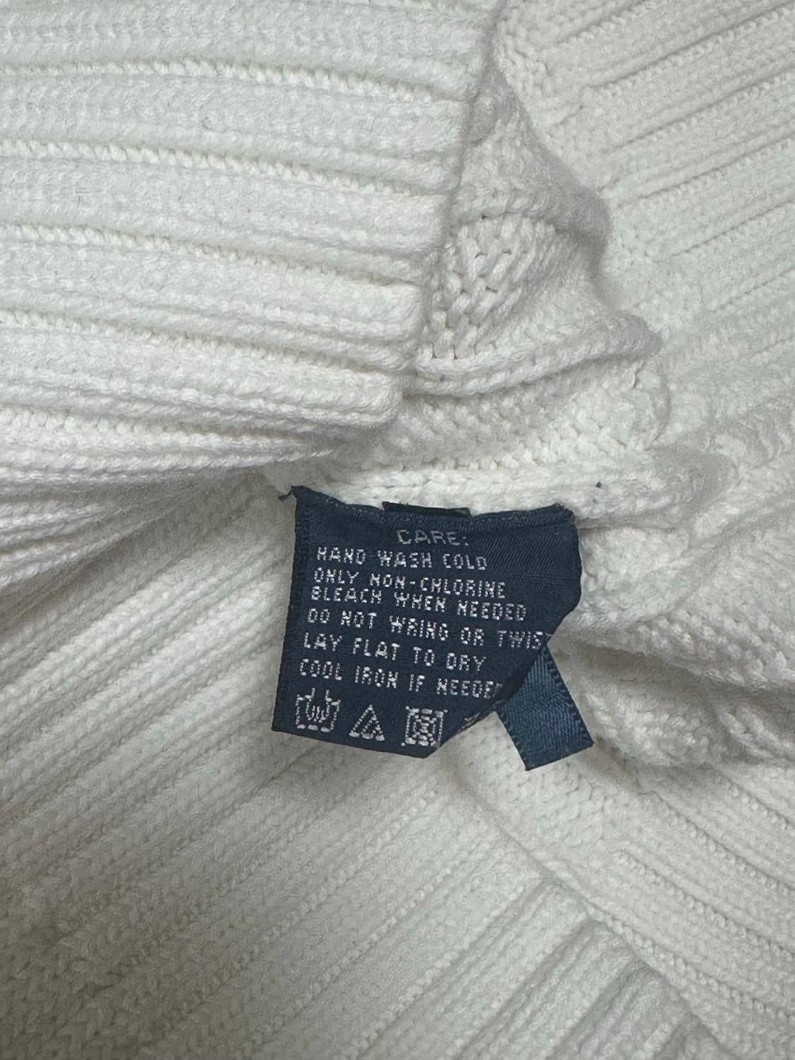 폴로 화이트 꽈배기 니트 상품이미지4