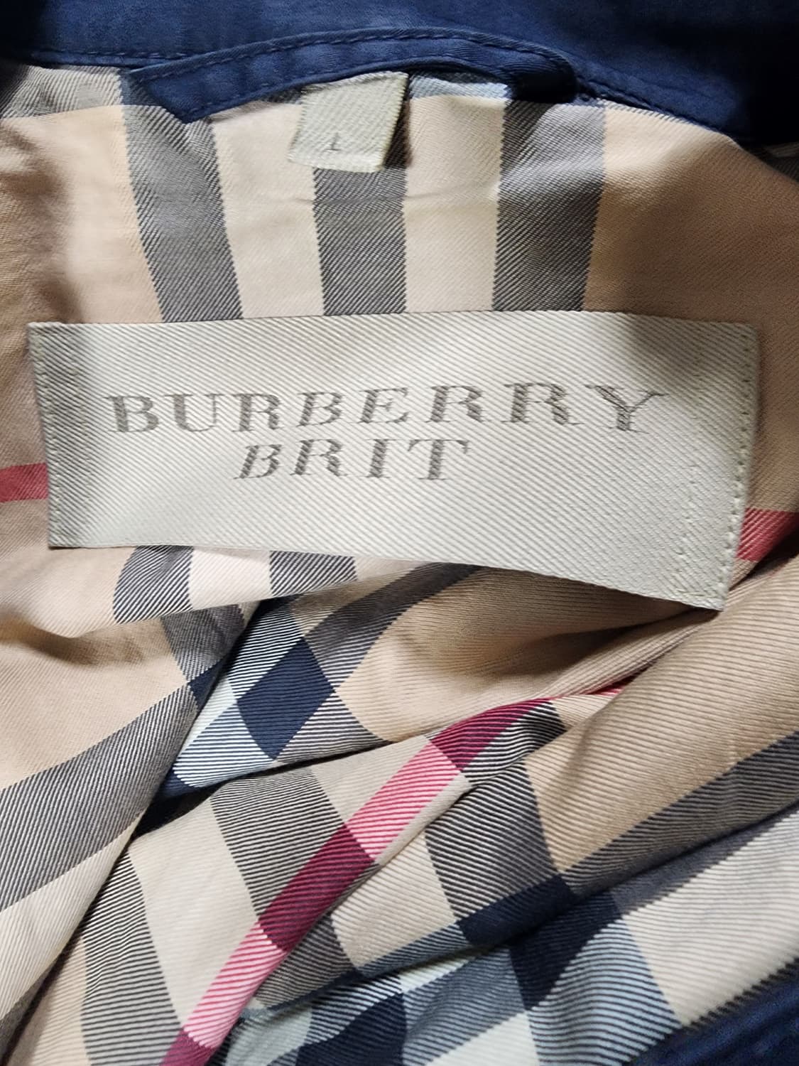 국내매장 정품 버버리 남자 네이비 트렌치코트L 상품이미지3