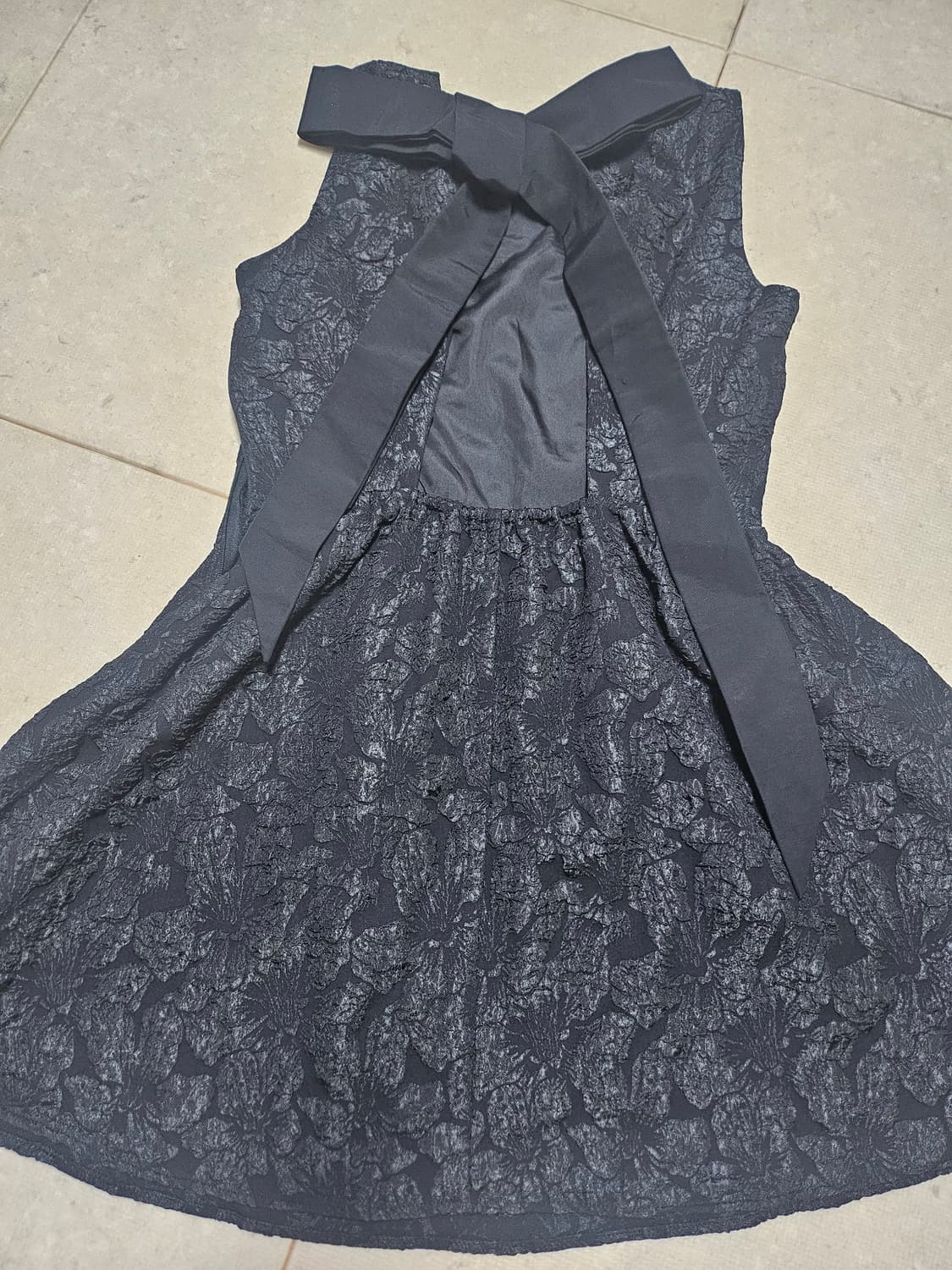 H&M 블랙 원피스 상품이미지2