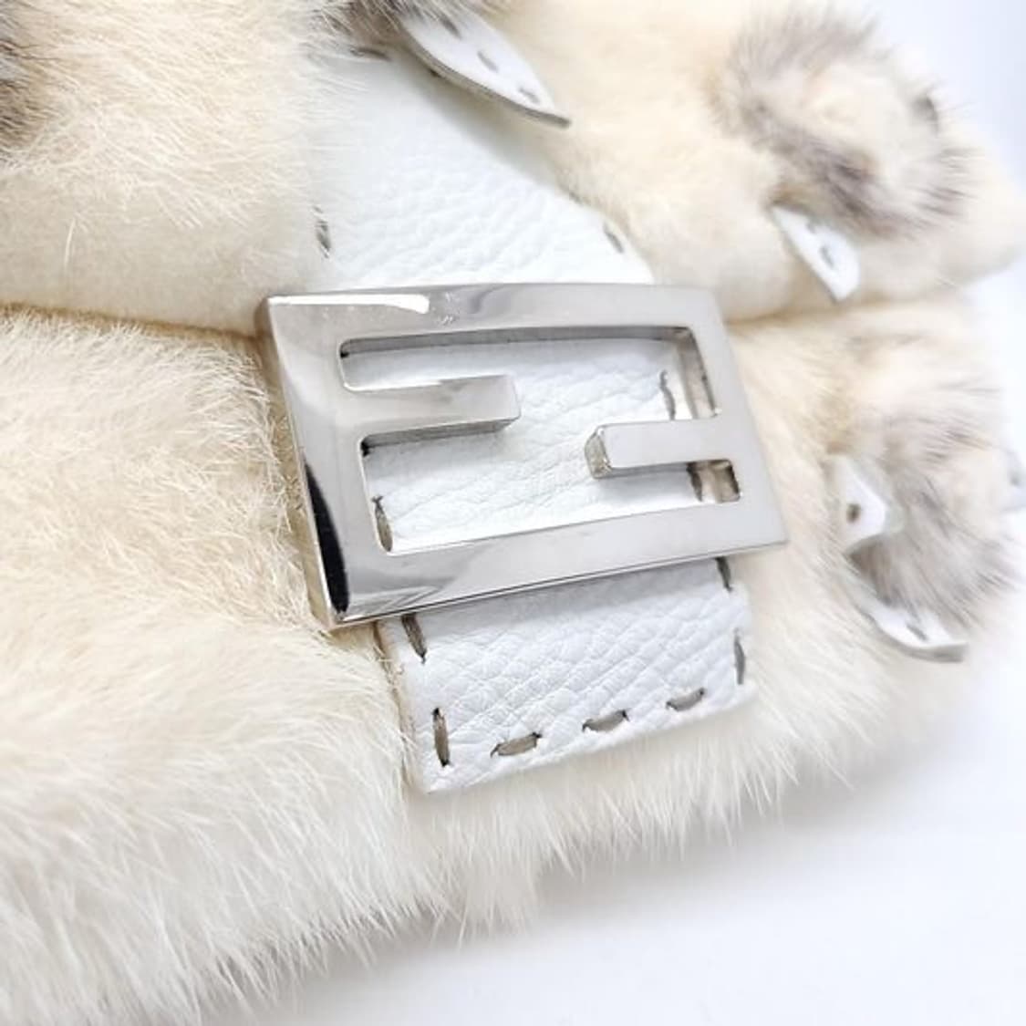 펜디 바게트백 레어템 상품이미지3