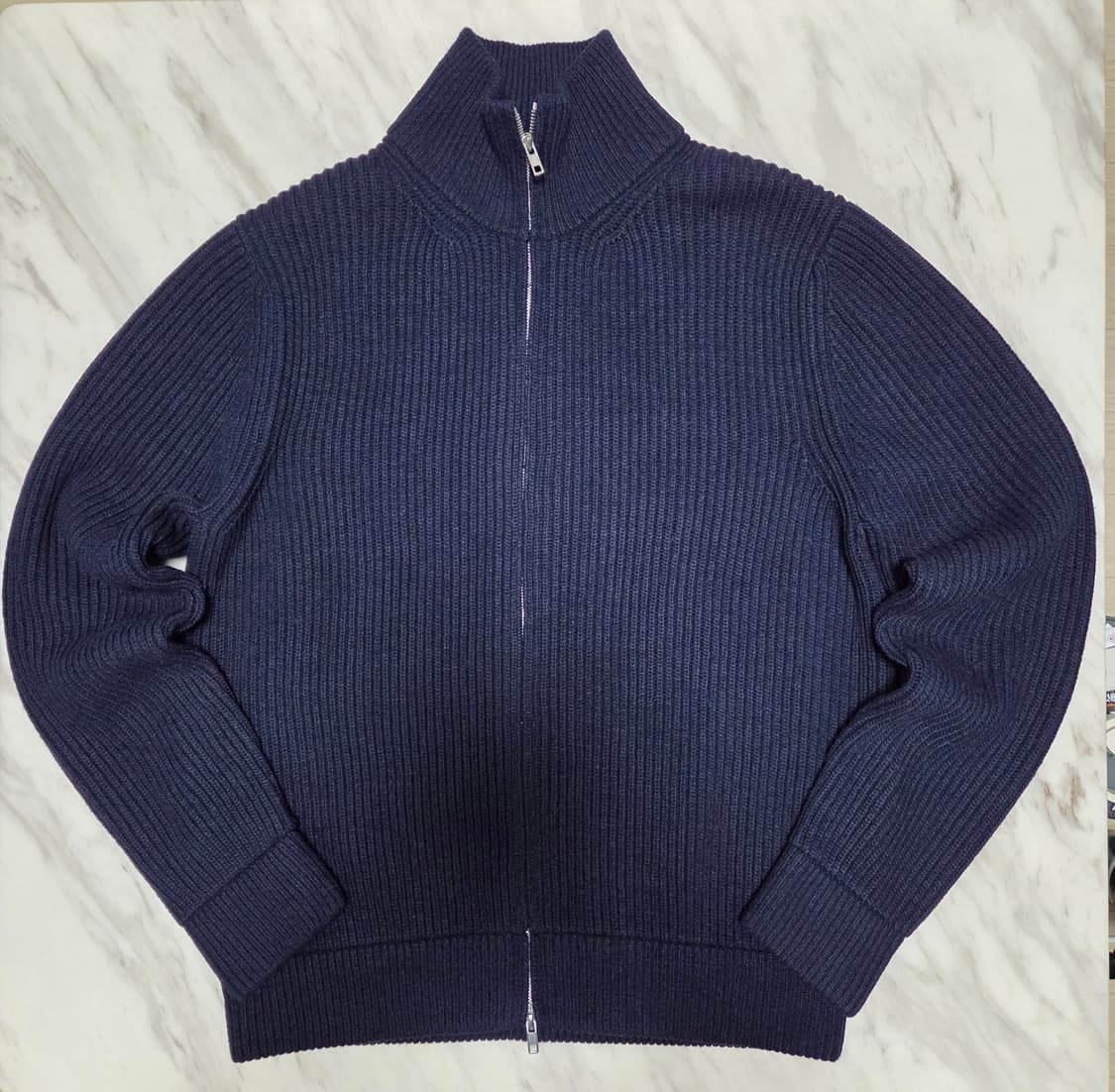 메종마르지엘라 네이비 니트 집업 상품이미지2