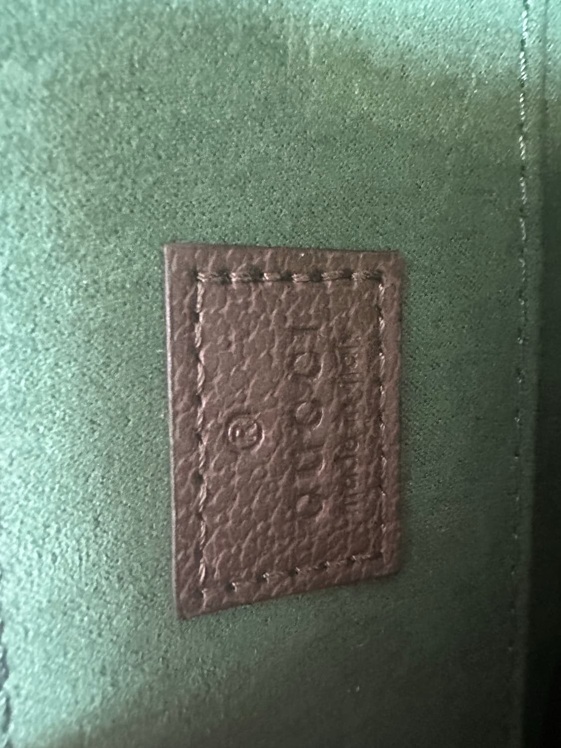 구찌 GG 로고 삼선 캔버스 토트백 상품이미지3