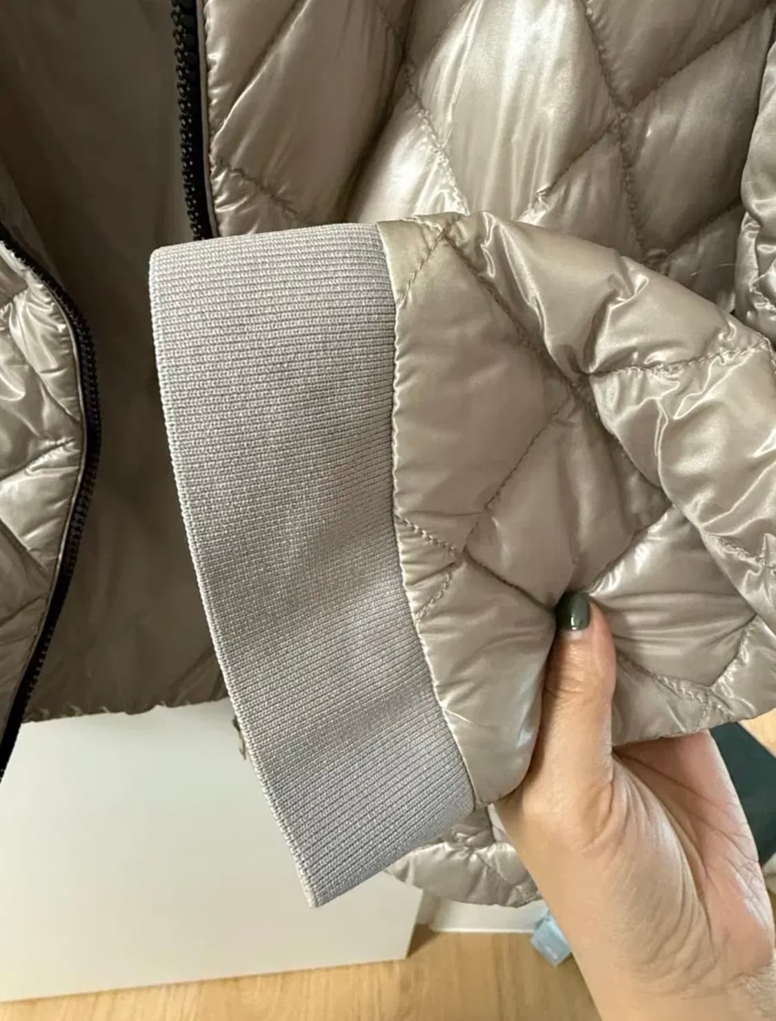 에르노 여성 퀼팅 경량 패딩 아이보리 (42사이즈) 상품이미지8