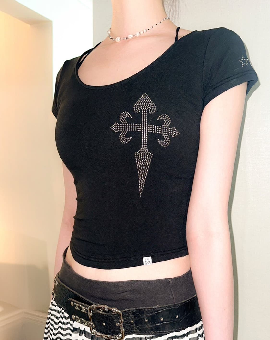 eessay 에쎄이 T.K SERAPHIC T SHIRT 블랙 상품이미지3