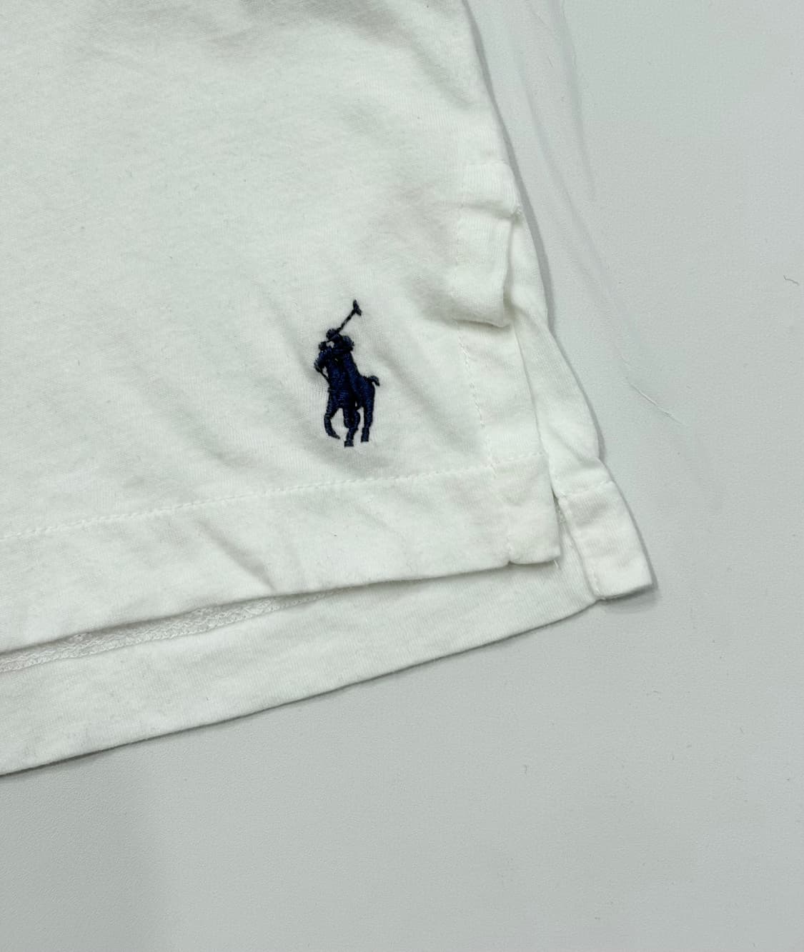 Polo 폴로랄프로렌 헨리넥 화이트 반팔티 상품이미지4