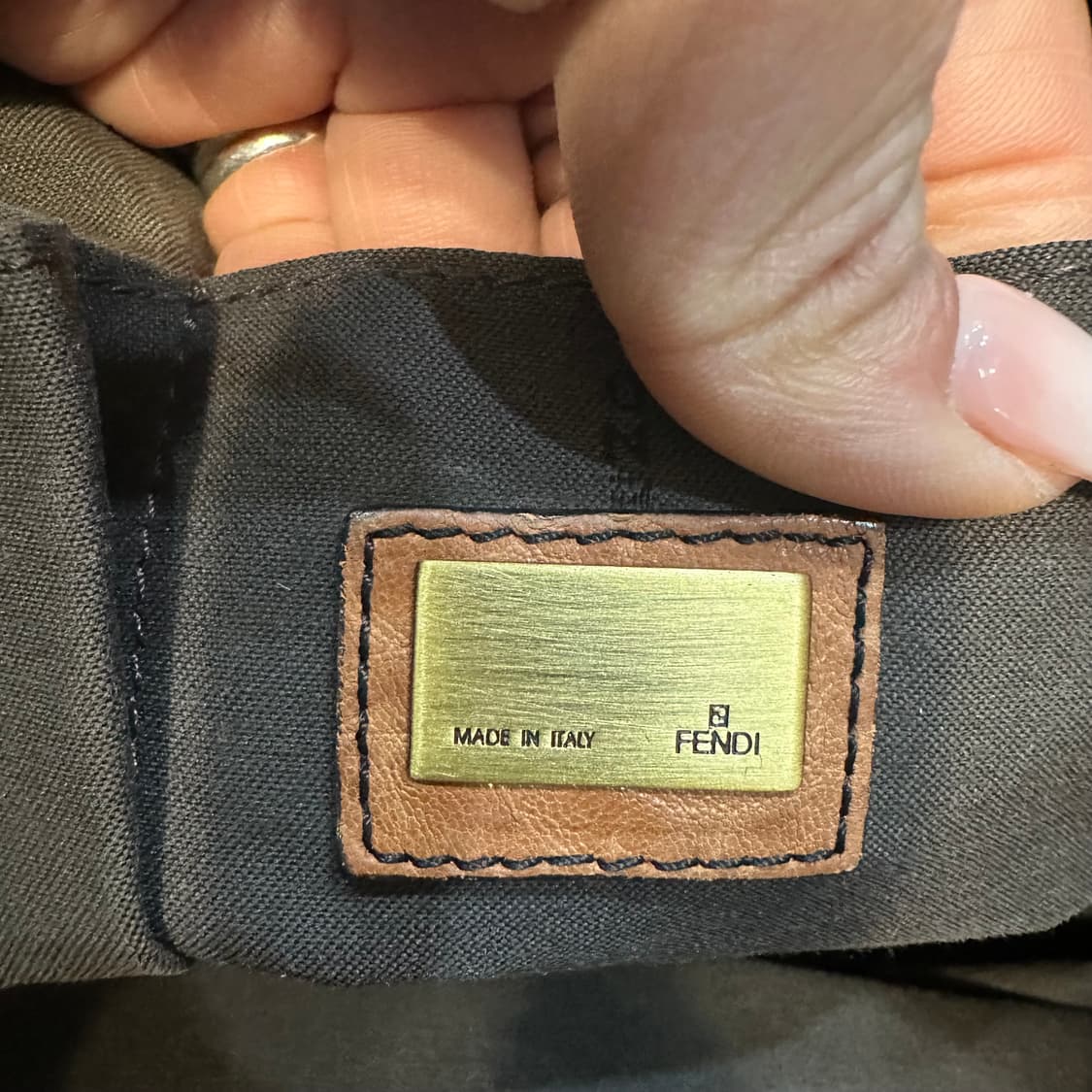 펜디 2006년 빈티지 가죽 숄더 B Bag 상품이미지7