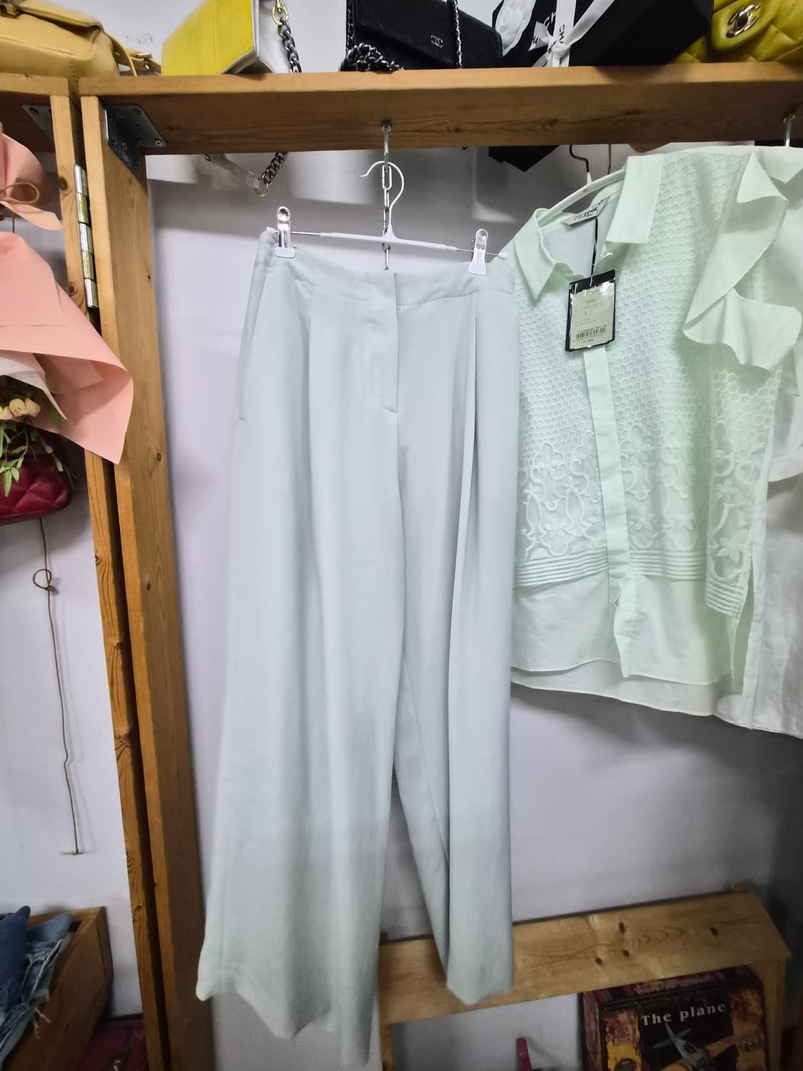 새옷)주크 민트 레이스 블라우스. 샤틴 밀크민트 와이드팬츠 상품이미지6