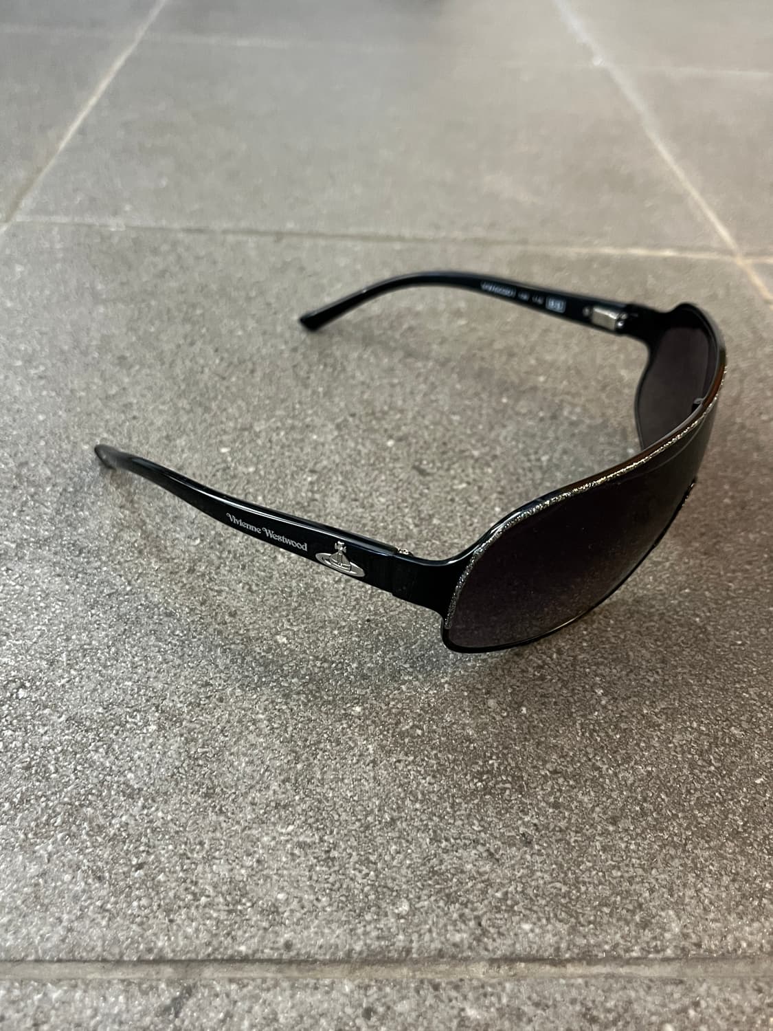 비비안 웨스트우드 보잉 선글라스 상품이미지7