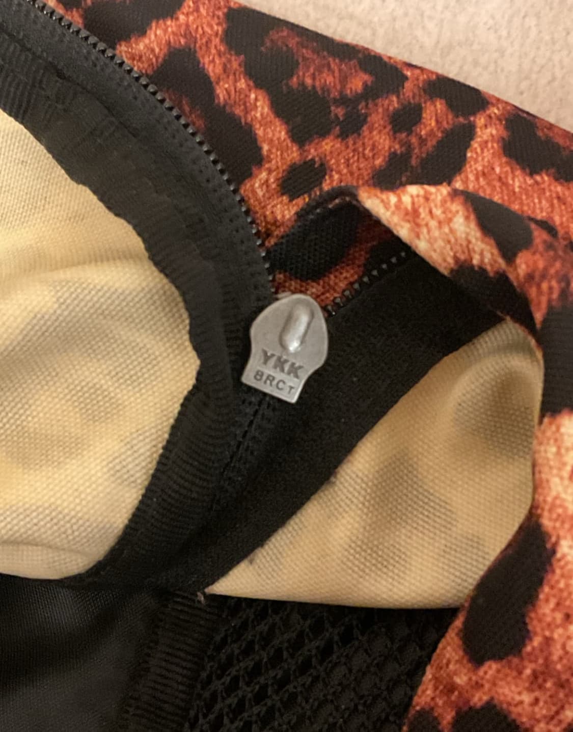 이스트팩 레오파드 호피무늬 백팩 상품이미지6