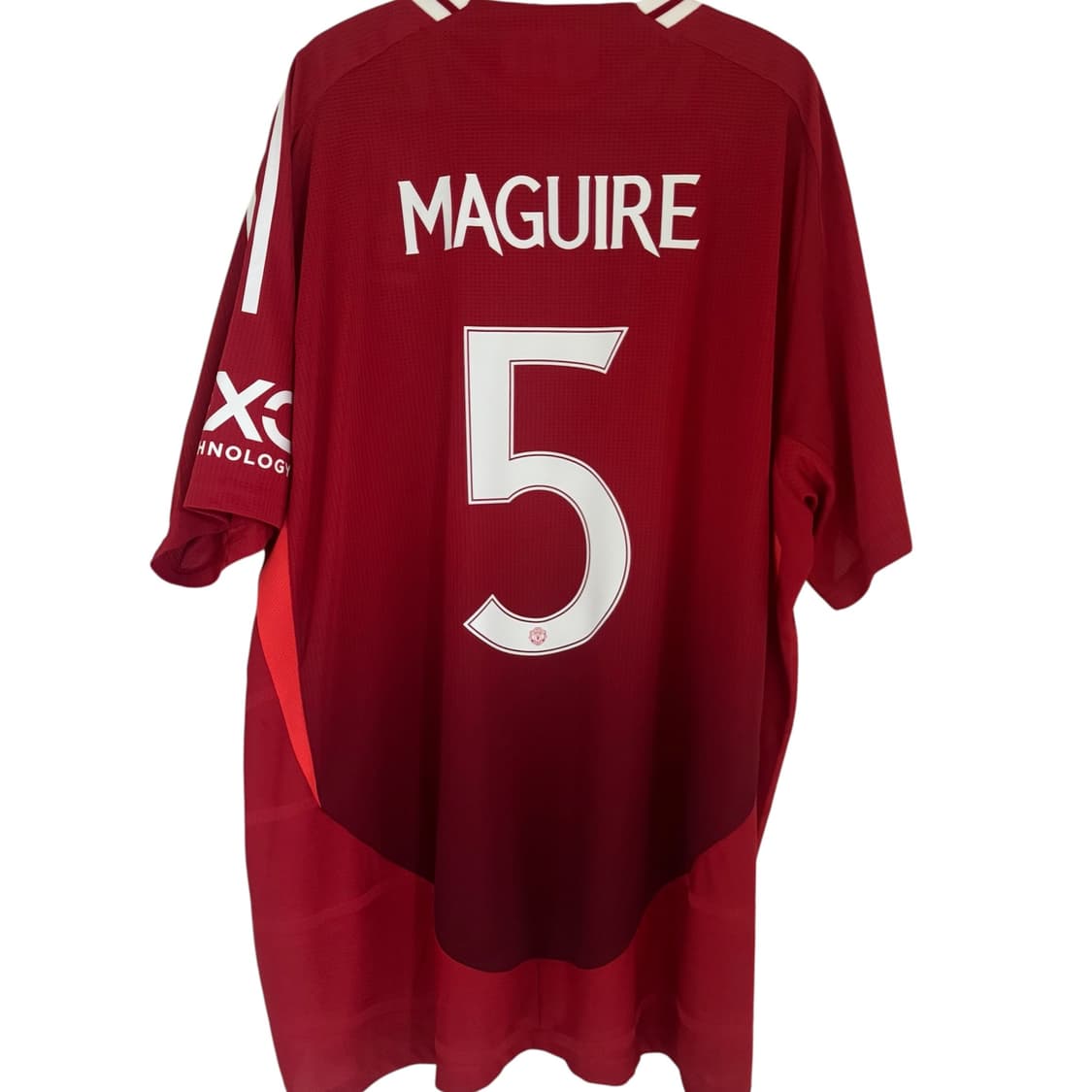 24-25 맨체스터 유나이티드 홈 어센틱 유니폼 해리 매과이어 상품이미지4