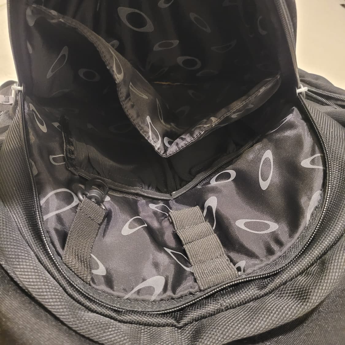 오클리 텍티컬 백팩 상품이미지7