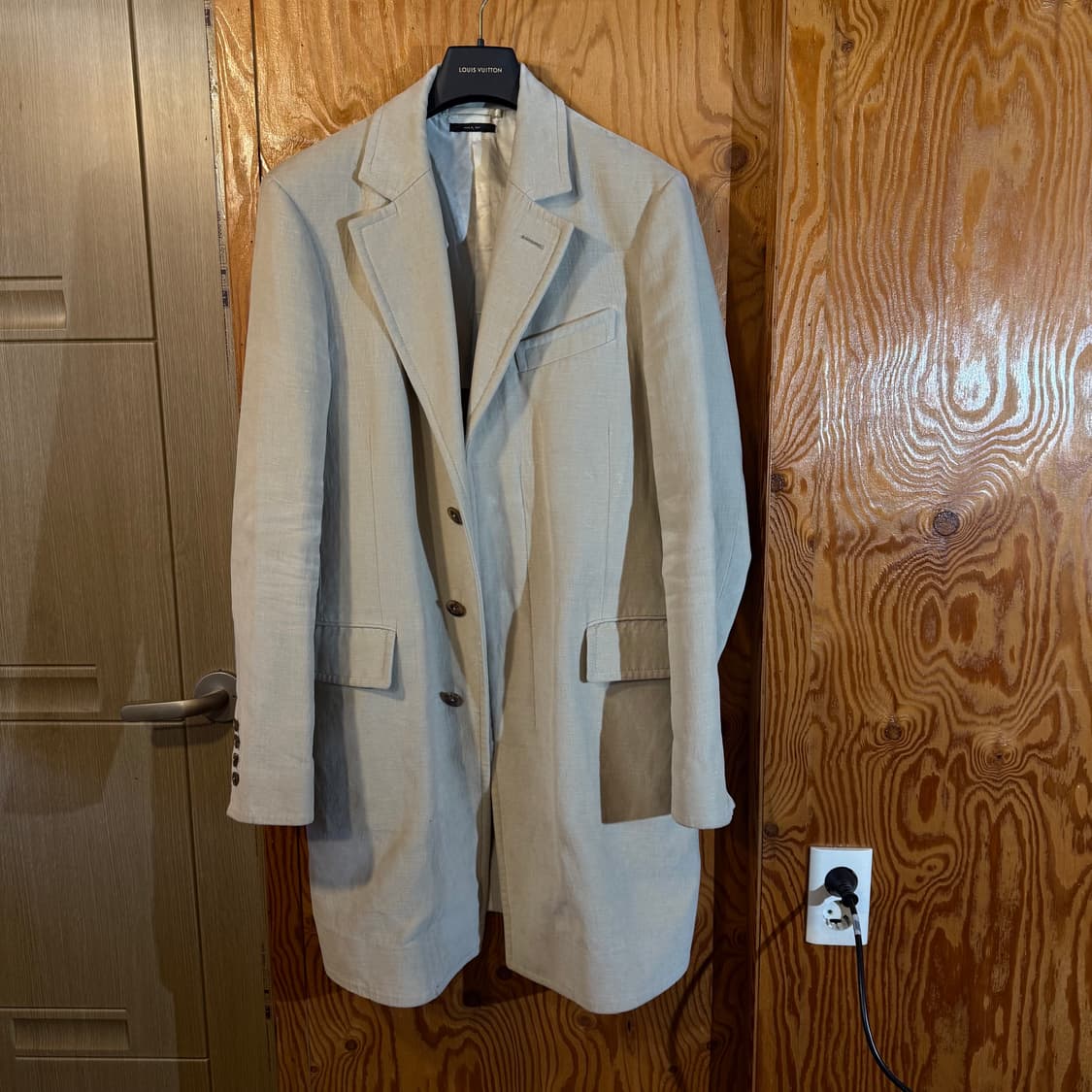 톰포드 코트 판매 합니다. 상품이미지2