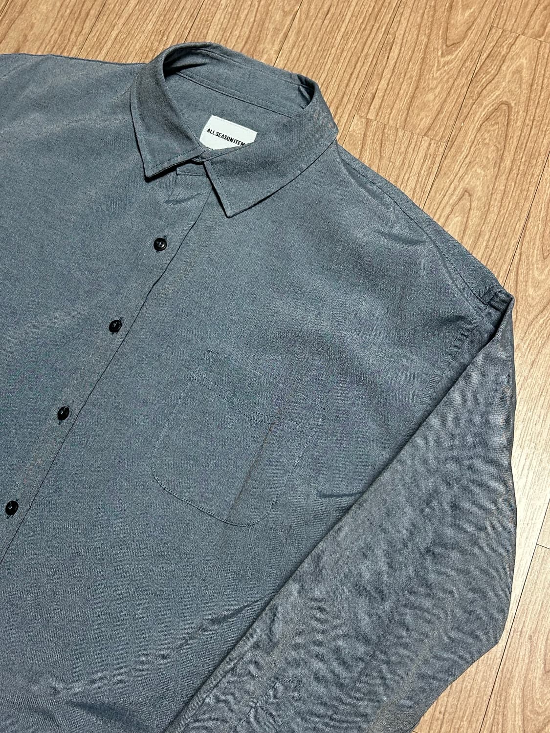 디미트리블랙 에센셜 샴브레이 남성셔츠(1size)쿠어/르아르/어나더오피스 상품이미지4