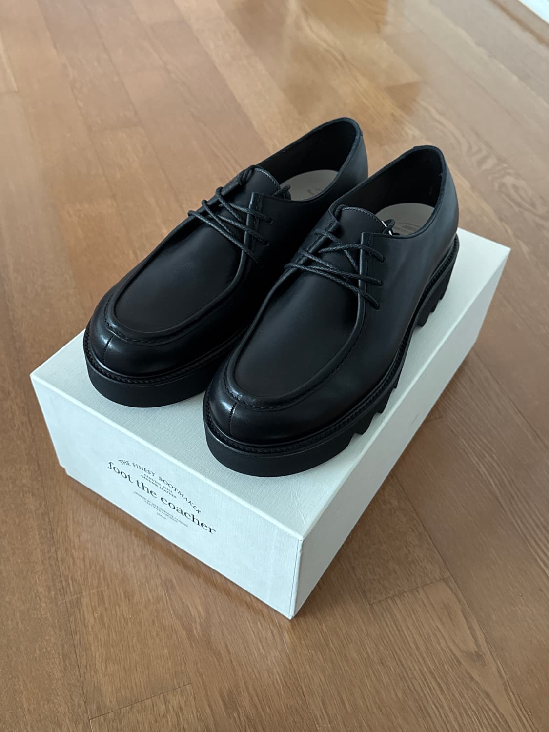 [새제품] 풋더코쳐 티롤리안 슈즈 265사이즈 8.5 상품이미지1