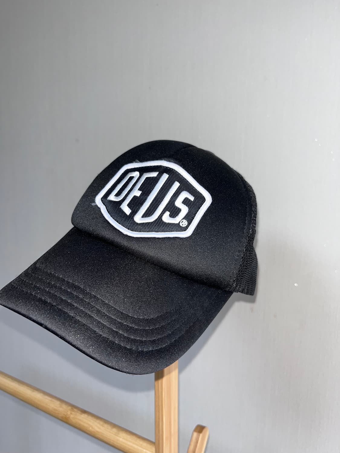 데우스 메쉬 모자 상품이미지1