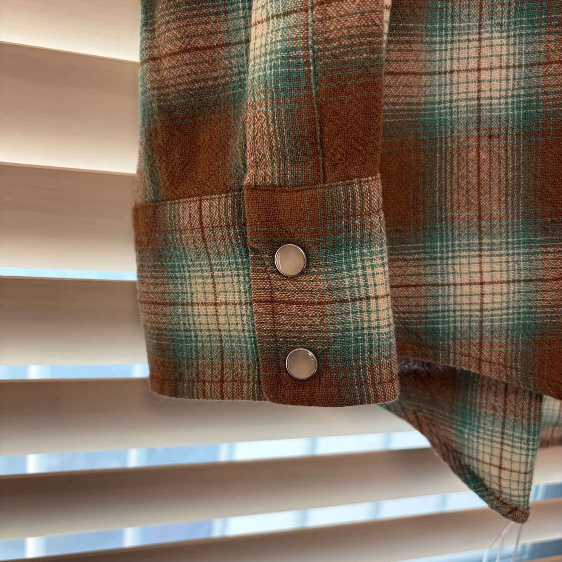 언유즈드 UNUSED 옴브레 체크 웨스턴 플란넬 셔츠 3 사이즈 상품이미지4