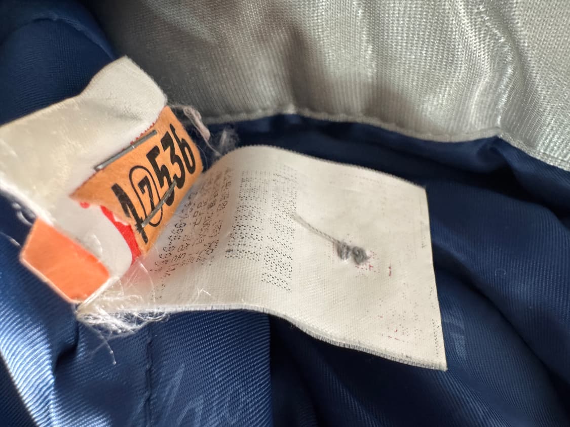 MLB 뉴욕 양키스 실버 오버핏 바시티 패딩 자켓 상품이미지4