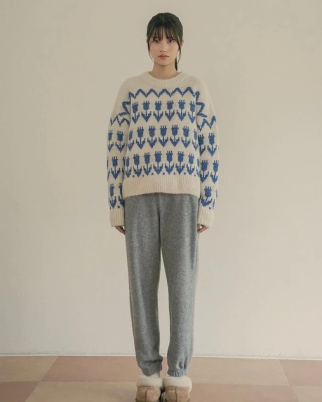 반원 아틀리에 Flower hairy wool knit 상품이미지2