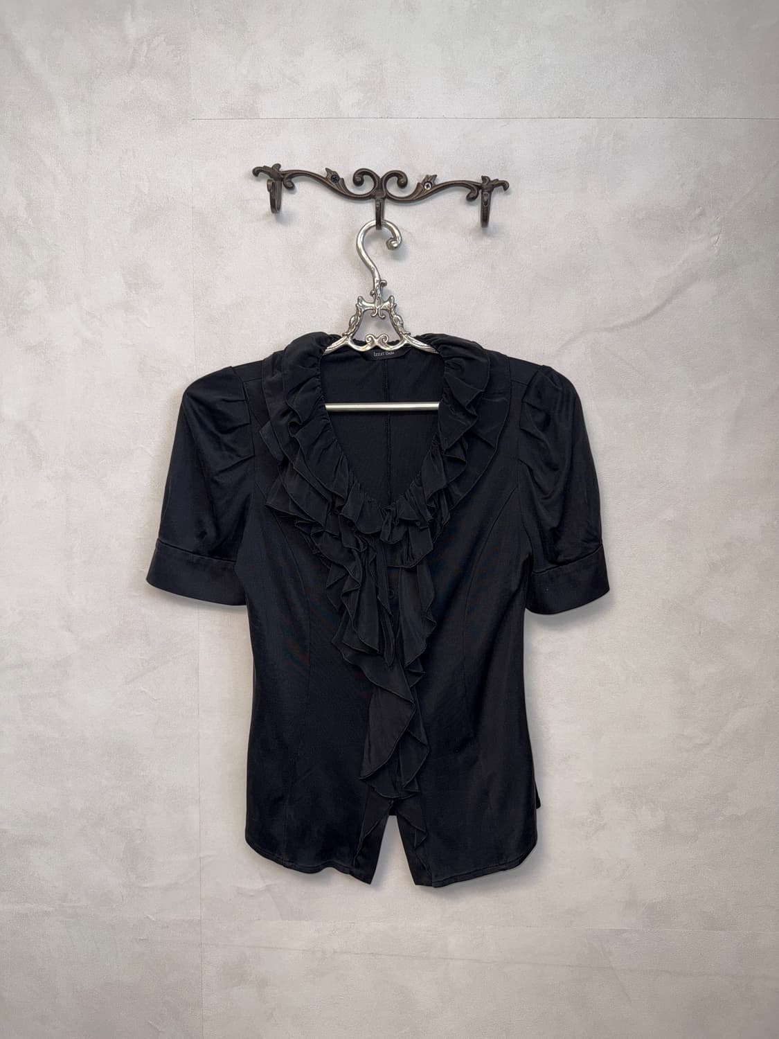 Black ruffle geek chic button blouse  상품이미지1