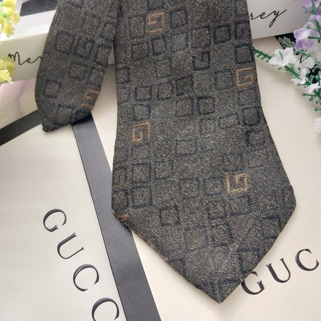 구찌 실크 울 블렌드 다크그린 로고 넥타이 9.7cm A등급 K1320
 상품이미지4