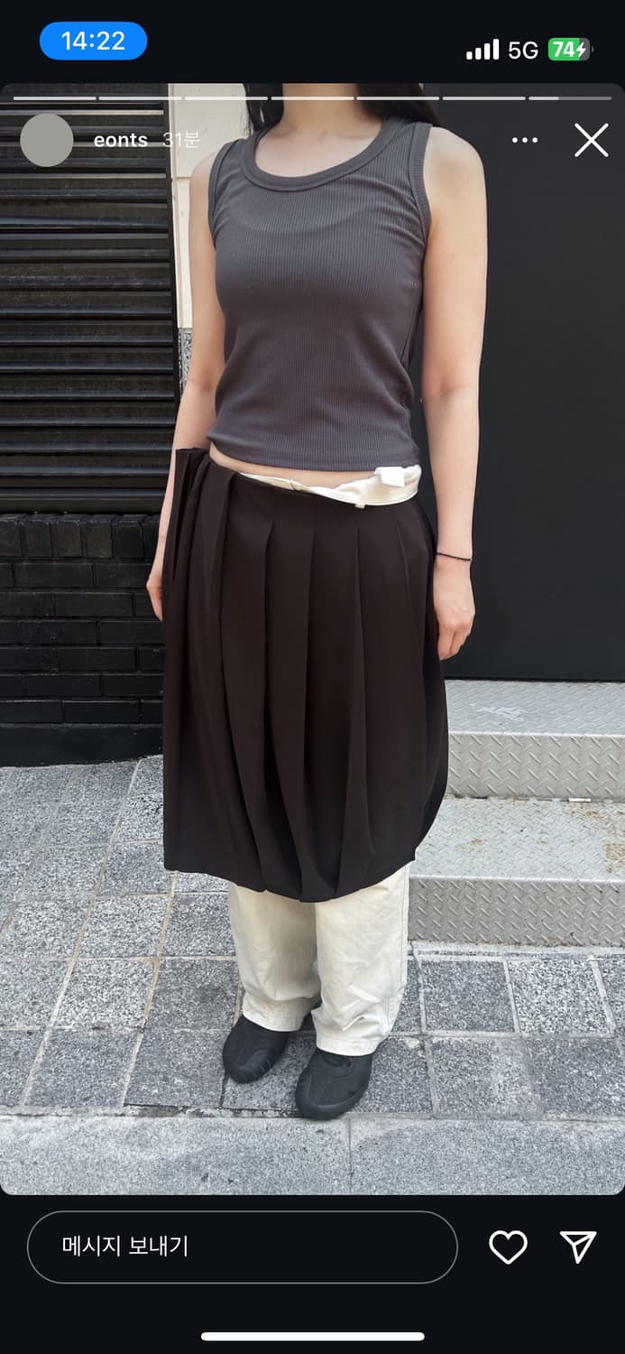 에옹쓰 eonts Pinched pleats skirt - brown 상품이미지1