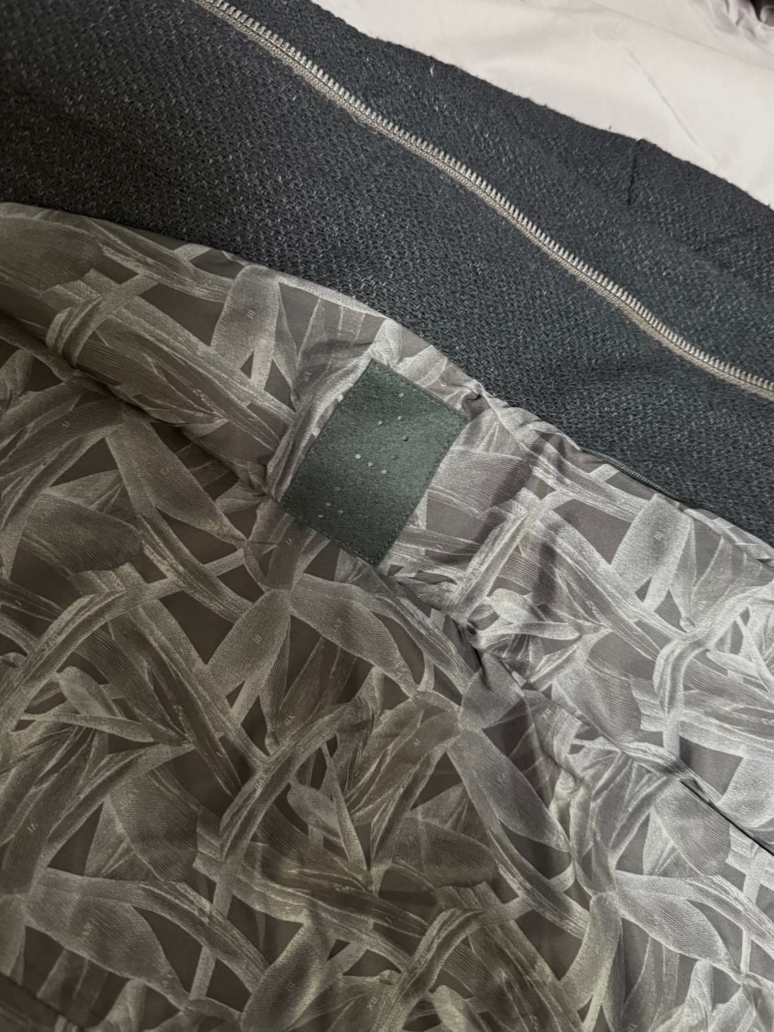 데보아 하이넥 코트 샘플 상품이미지4