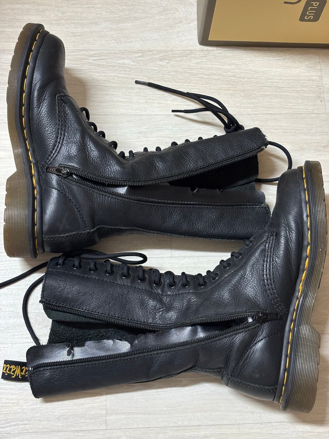 UK4) 닥터마틴 1B99 버지니아 14홀  상품이미지10