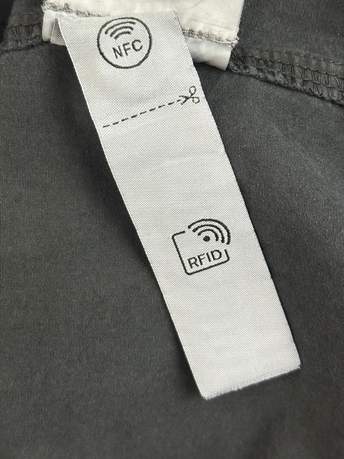 스톤아일랜드 브러쉬드 오가닉 코튼 오버셔츠 블랙 L 상품이미지9