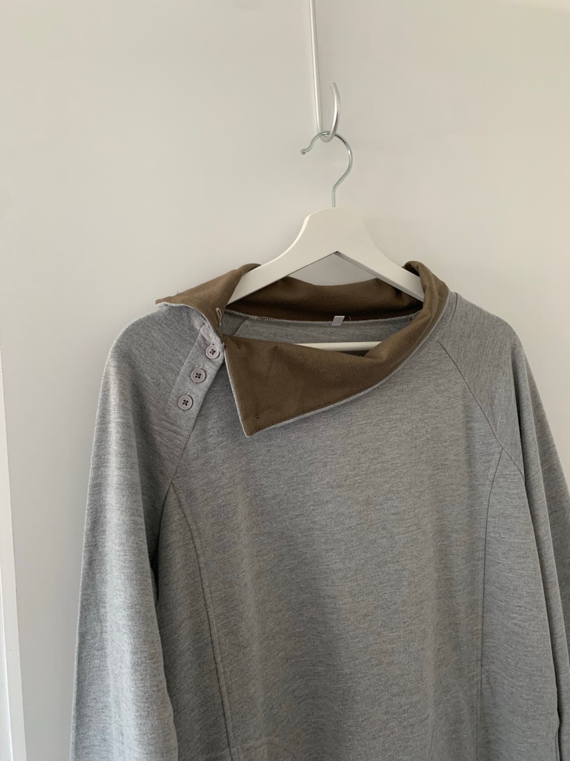 브라운 카라 맨투맨 상품이미지2