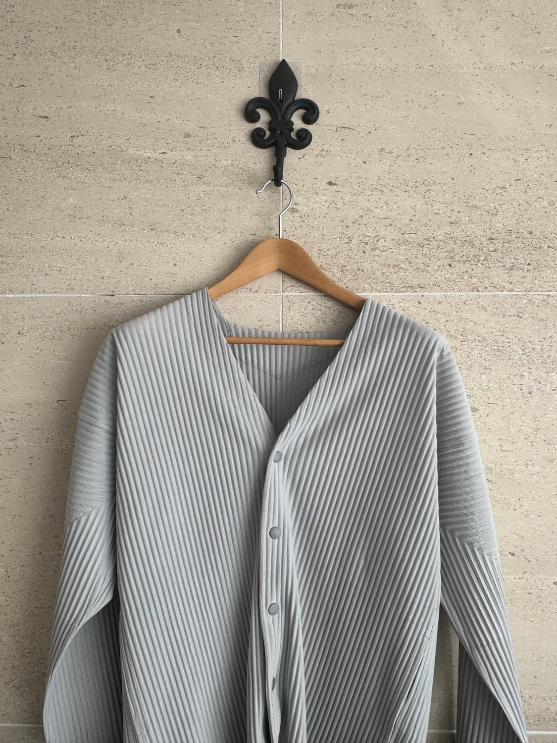 옴므 플리세 플리츠 가디건 그레이 상품이미지1