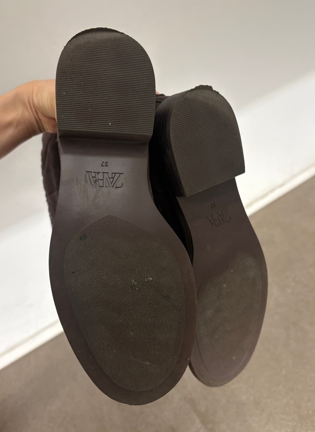 자라 스터드 스웨이드 부츠  상품이미지6