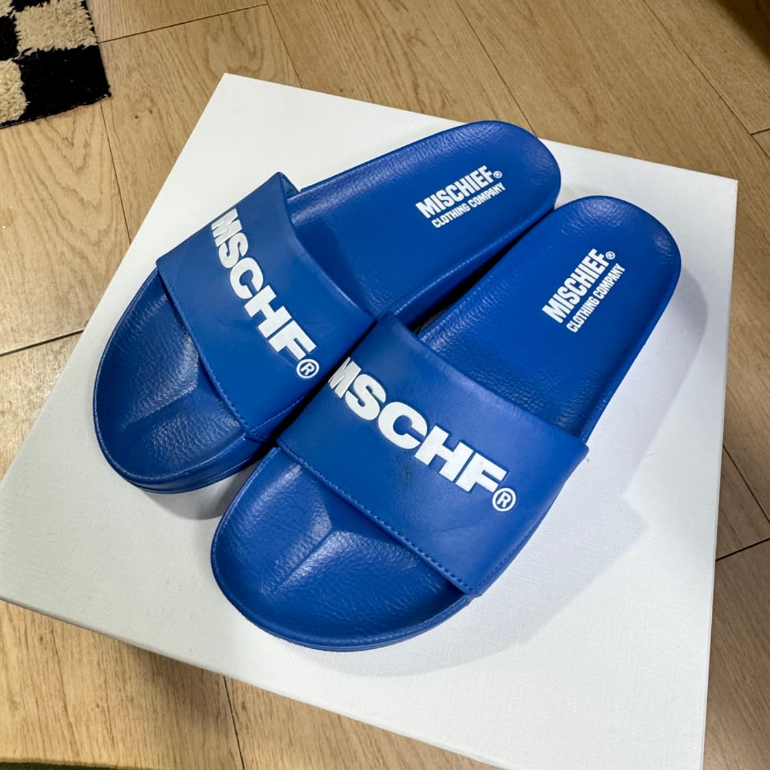 미스치프 슬리퍼 상품이미지1