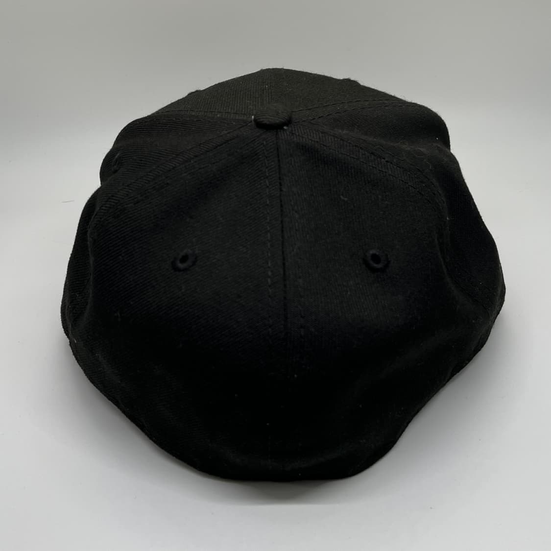 스투시 x 뉴에라 s로고 스냅백 블랙 7.5사이즈 상품이미지3