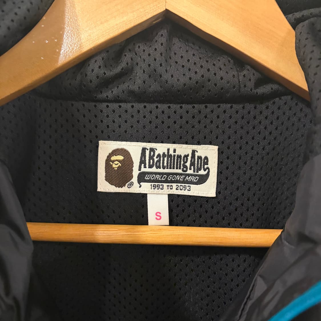 베이프 바람막이 S 상품이미지4