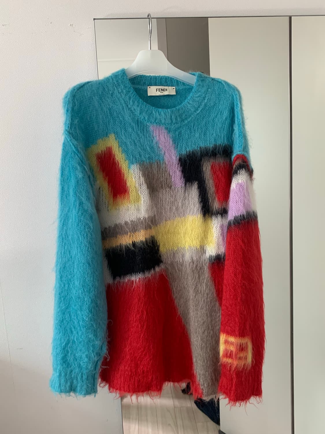 FENDI 펜디 모헤어 니트 상품이미지1