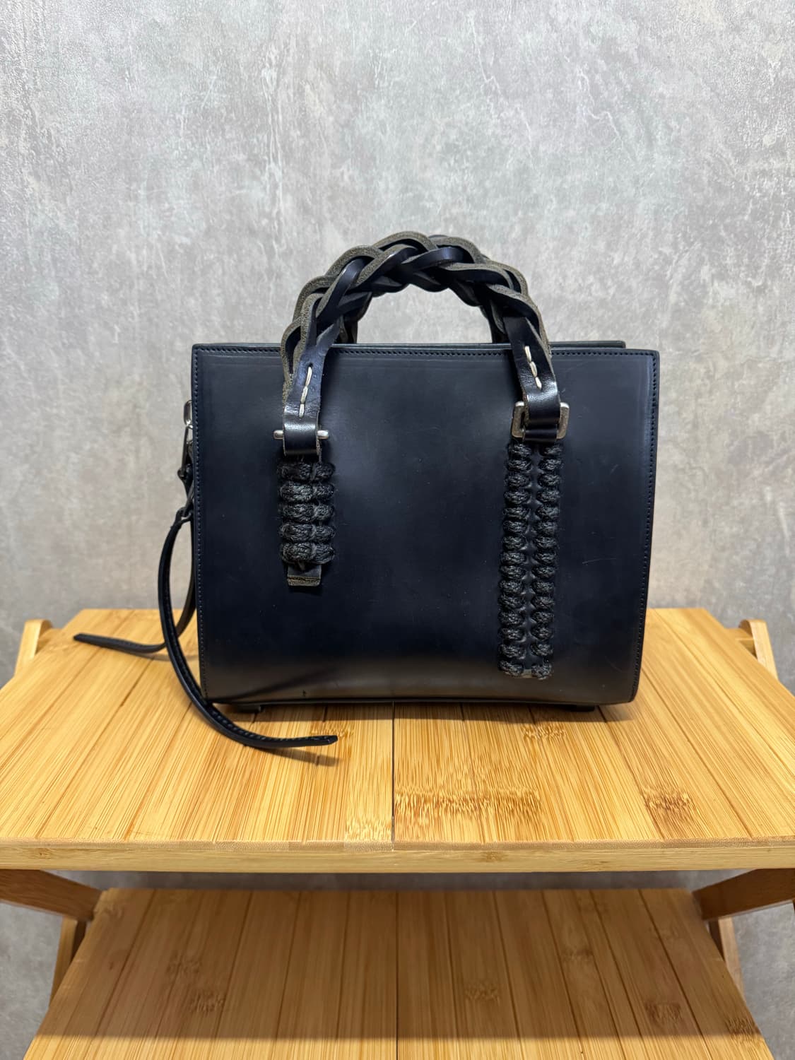 OS / Rick Owens 릭오웬스 블레이드 핸들 레더 백 상품이미지2