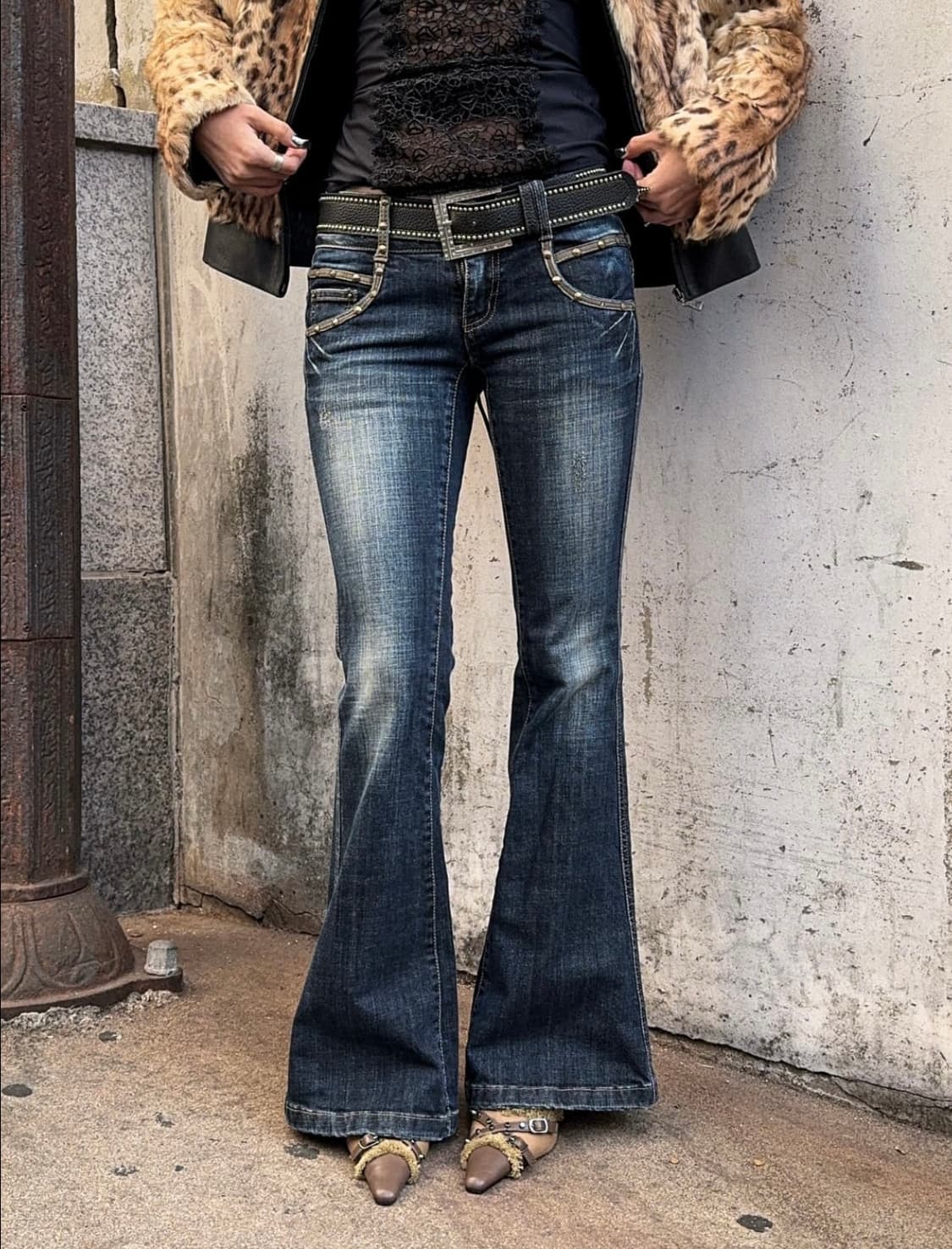 Denim stud boot-cut jean 상품이미지3