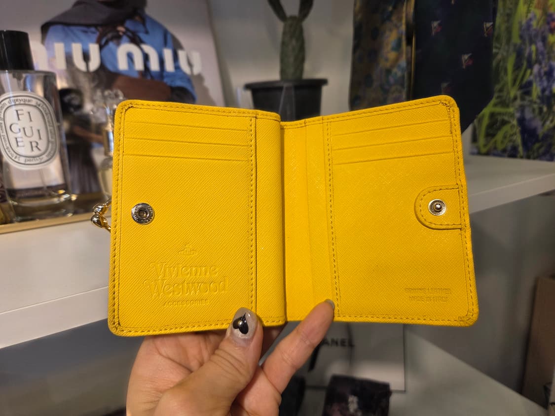 비비안 웨스트우드 옐로 반지갑 상품이미지4
