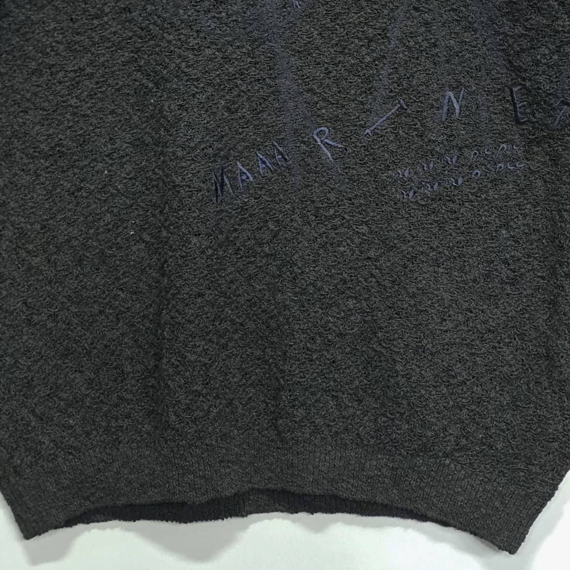 지오송지오(ZIOSONGZIO) 퓨처리즘 엠브로이드 니트 블랙 105 상품이미지4