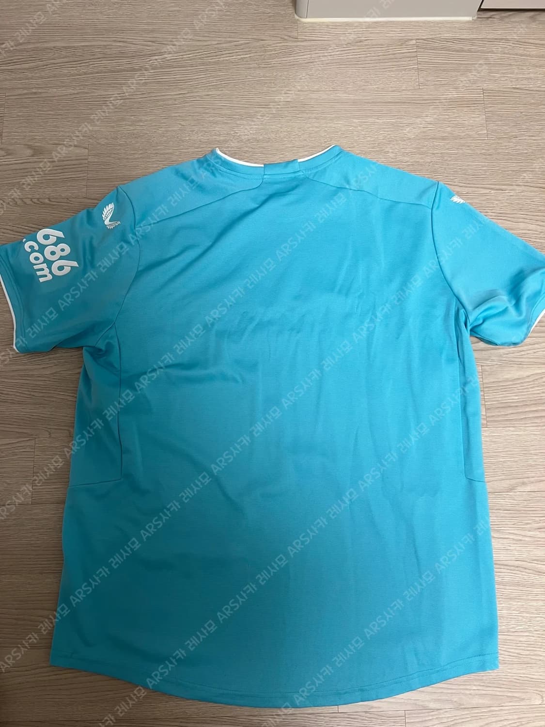 울버햄튼 원더러스 시즌 23 24 유니폼 상품이미지2