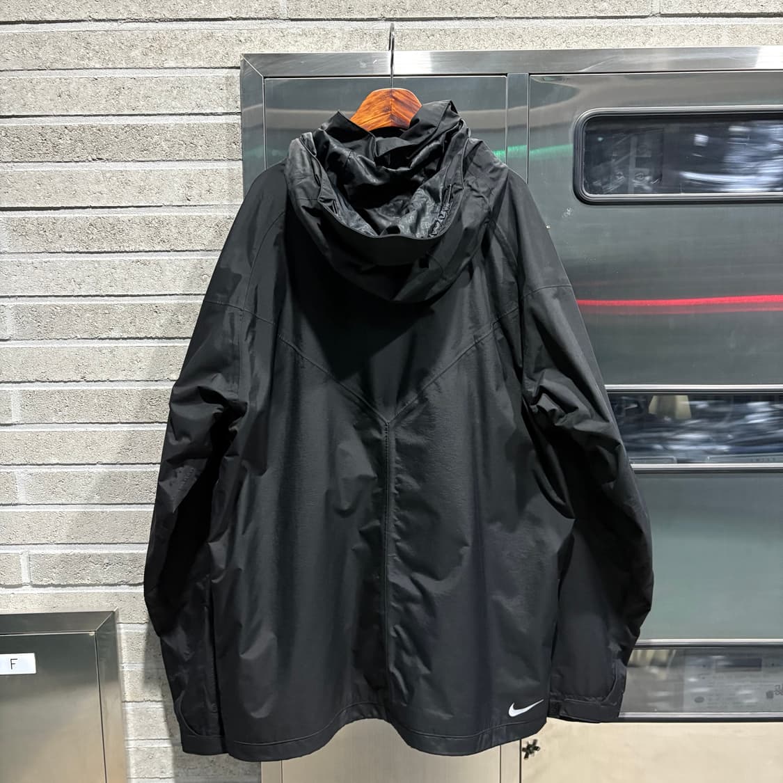 00s 나이키 에씨지 블랙 캐스케이드 레인 스톰 핏 자켓 상품이미지7